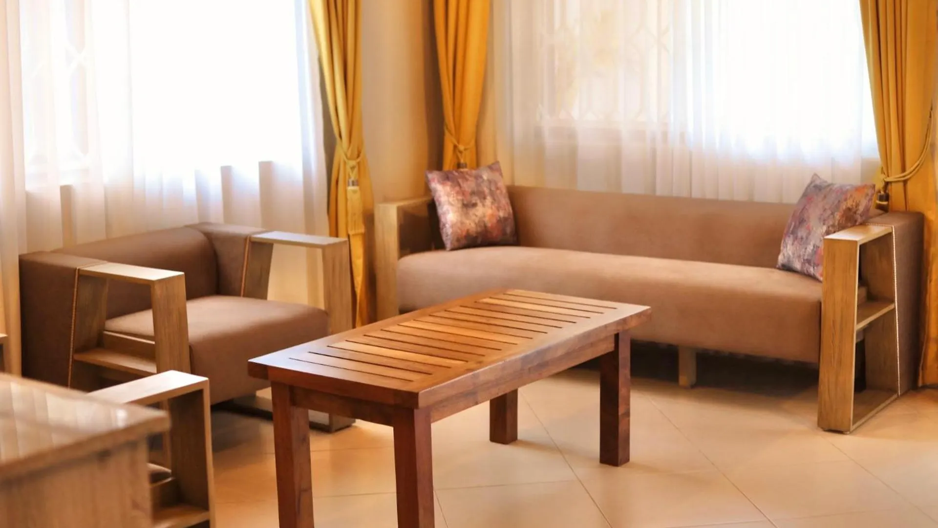 Bed & Breakfast Grey Cottages Kampala